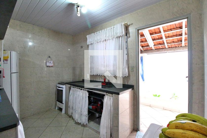 Casa à Venda - Jardim do Lago, 3 Quartos,  180 m2 em , Campinas - sp | SoloBR