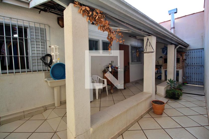 Casa à Venda - Jardim do Lago, 3 Quartos,  180 m2 em , Campinas - sp | SoloBR
