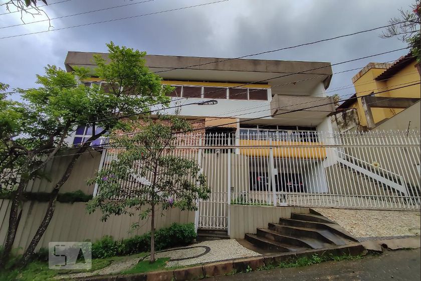 Casa Rua Queluz, Belo Horizonte, Mangabeiras