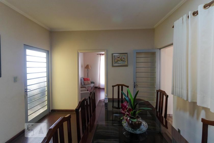 Casa à Venda - Jardim Chapadão, 4 Quartos,  193 m2 em , Campinas - sp | SoloBR