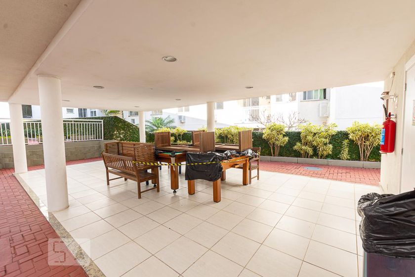 Condomínio em Estrada Engenheiro Pacheco de Carvalho, 406, Maceió Niterói Alugue ou Compre