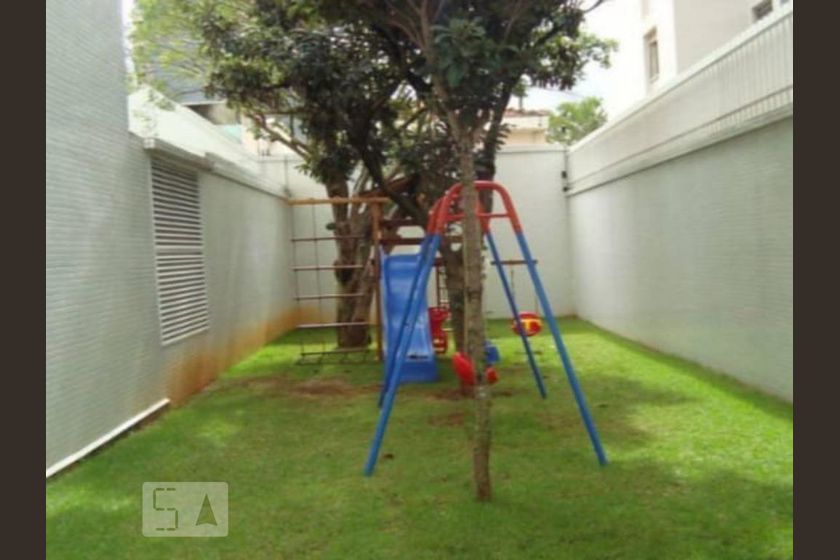 Alugue ou compre no condomínio em Alameda dos Jurupis, 323  Moema, São