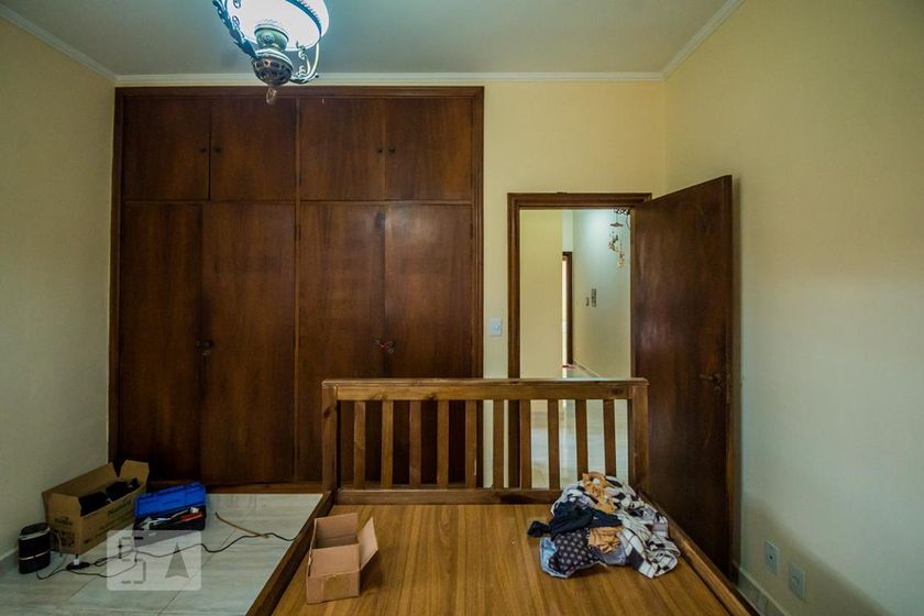 Casa à Venda - Taquaral, 7 Quartos,  400 m2 em , Campinas - sp | SoloBR