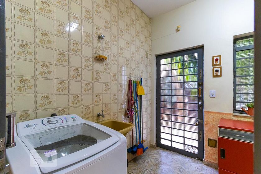 Casa à Venda - Jardim Santana, 5 Quartos,  465 m2 em , Campinas - sp | SoloBR
