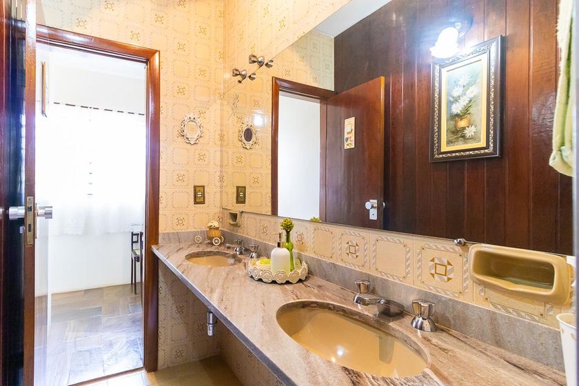 Casa à Venda - Jardim Santana, 5 Quartos,  465 m2 em , Campinas - sp | SoloBR