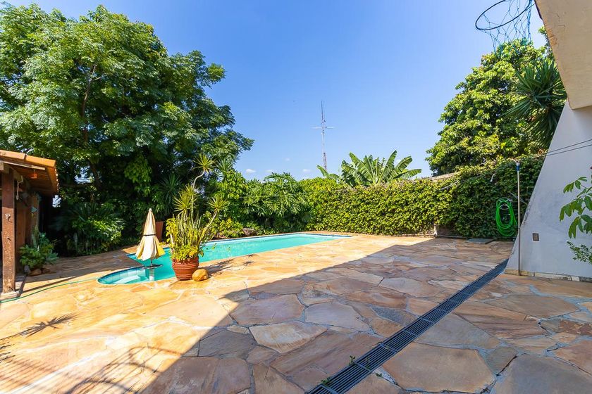 Casa à Venda - Jardim Santana, 5 Quartos,  465 m2 em , Campinas - sp | SoloBR