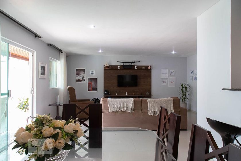 Casa, 4 quartos, 315 m² - Foto 1