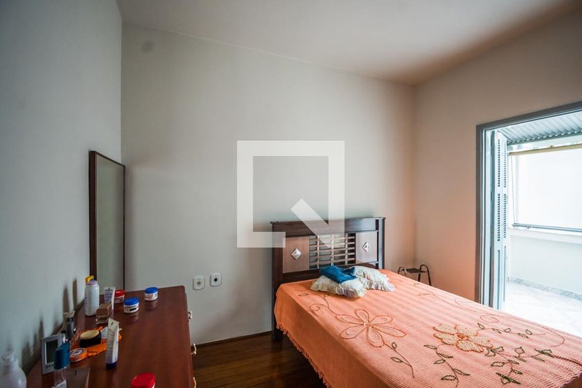 Casa à Venda - Cambuí, 4 Quartos,  254 m2 em , Campinas - sp | SoloBR