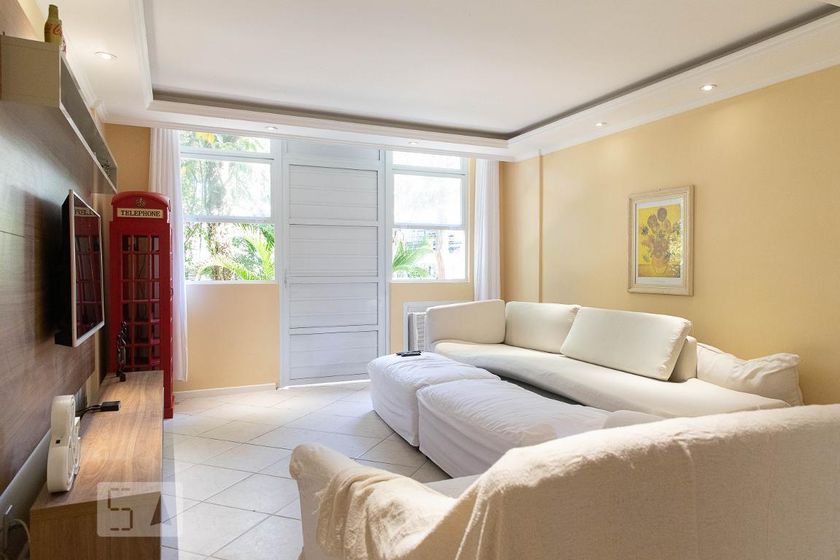 Casa, 3 quartos, 220 m² - Foto 1