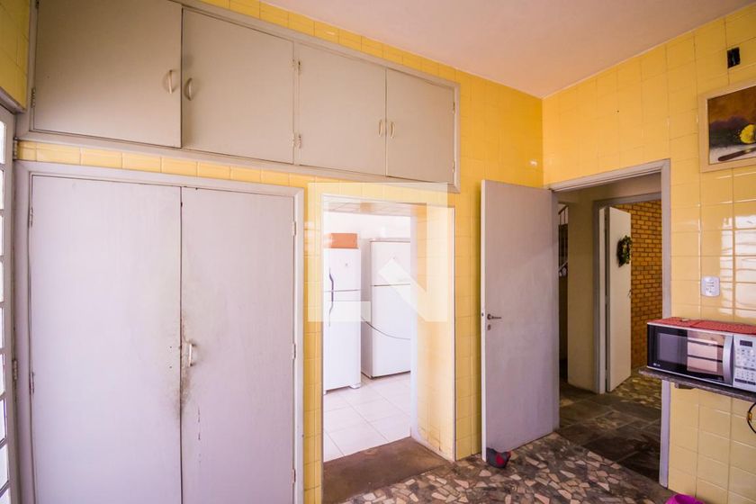 Casa à Venda - Jardim Chapadão, 4 Quartos,  250 m2 em , Campinas - sp | SoloBR