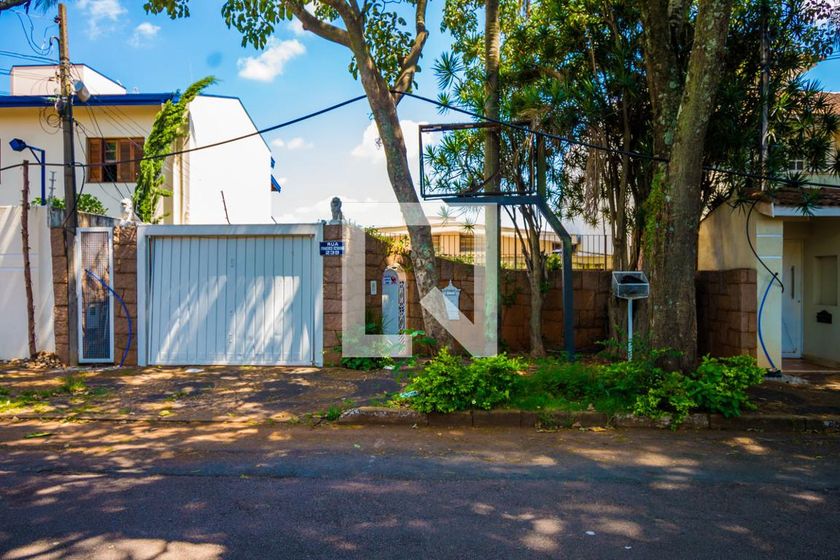 Casa à Venda - Jardim Chapadão, 4 Quartos,  250 m2 em , Campinas - sp | SoloBR