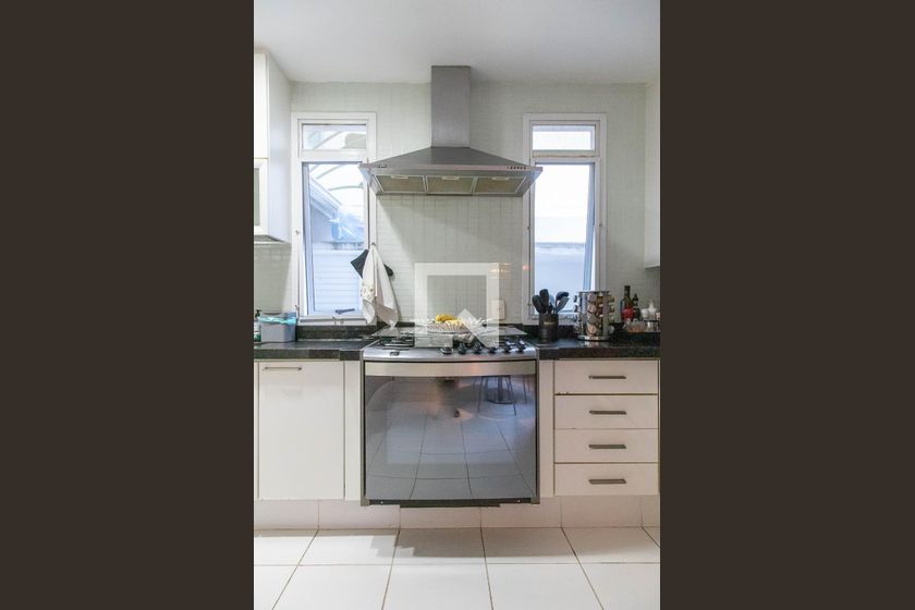 Casa, 4 quartos, 280 m² - Foto 183