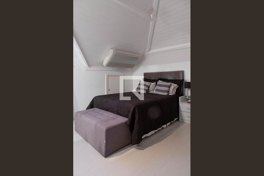Casa, 4 quartos, 280 m² - Foto 57