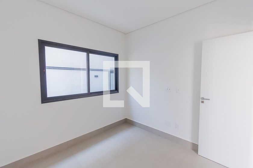 Casa à Venda - Swiss Park, 3 Quartos,  205 m2 em , Campinas - sp | SoloBR