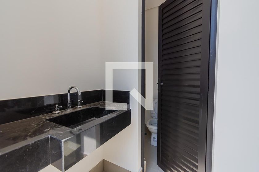 Casa à Venda - Swiss Park, 3 Quartos,  205 m2 em , Campinas - sp | SoloBR