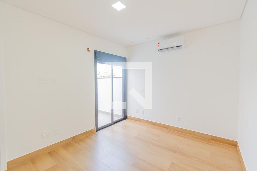 Casa à Venda - Swiss Park, 3 Quartos,  205 m2 em , Campinas - sp | SoloBR