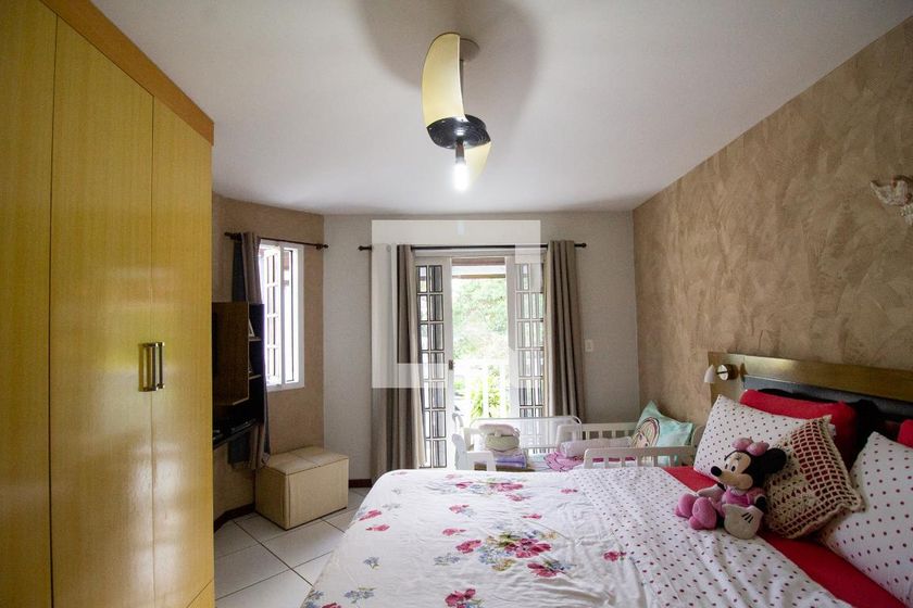 Casa, 3 quartos, 200 m² - Foto 13