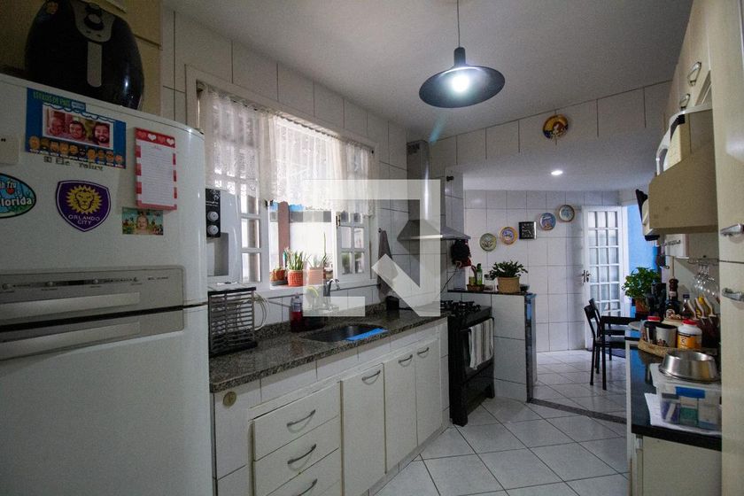 Casa, 3 quartos, 200 m² - Foto 35