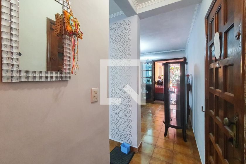 Casa, 5 quartos, 196 m² - Foto 1