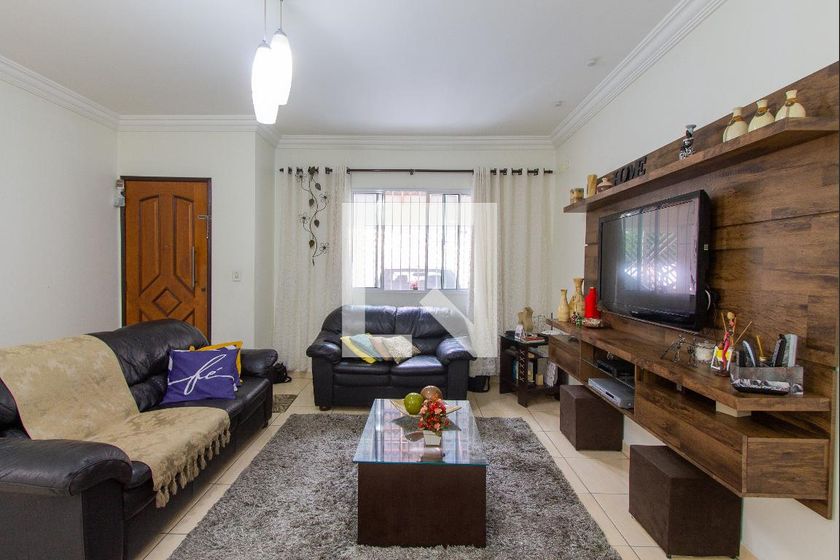 Casa, 3 quartos, 228 m² - Foto 2