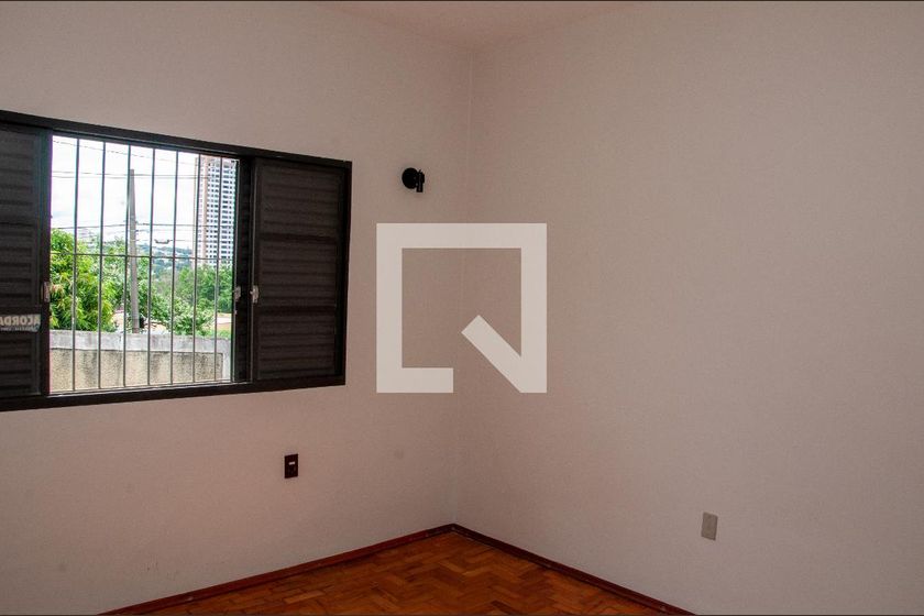 Casa à Venda - Taquaral, 3 Quartos,  140 m2 em , Campinas - sp | SoloBR