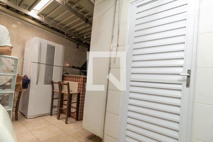 Casa, 4 quartos, 230 m² - Foto 59