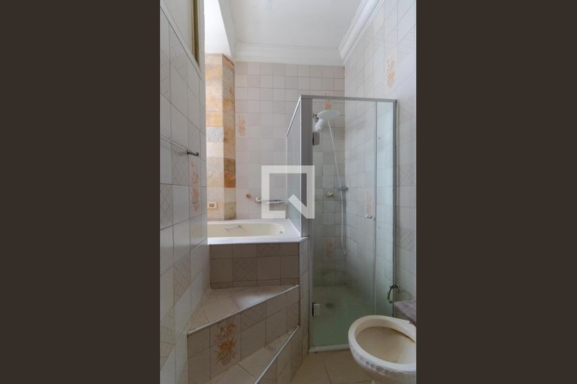 Casa à Venda - Centro, 3 Quartos,  300 m2 em , Campinas - sp | SoloBR