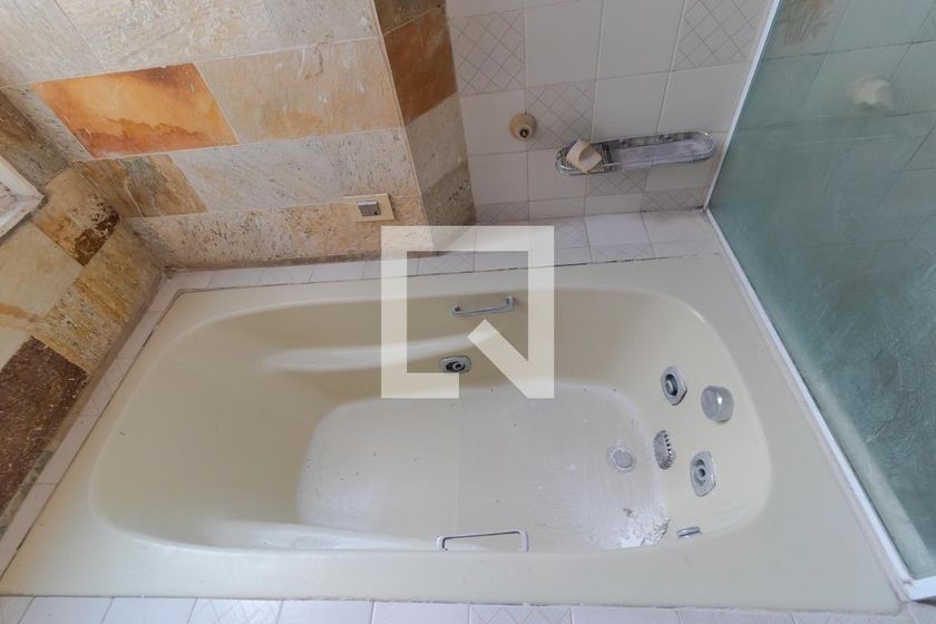 Casa à Venda - Centro, 3 Quartos,  300 m2 em , Campinas - sp | SoloBR