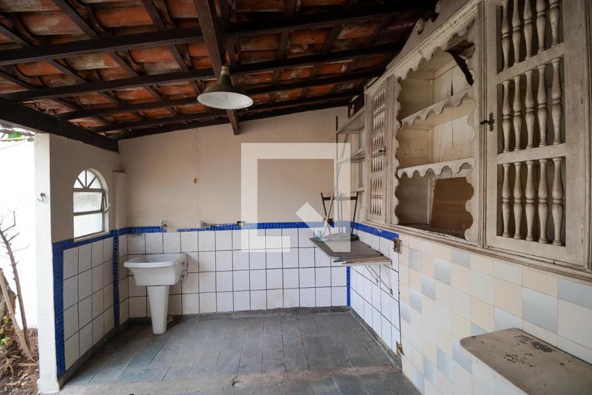 Casa à Venda - Centro, 3 Quartos,  300 m2 em , Campinas - sp | SoloBR