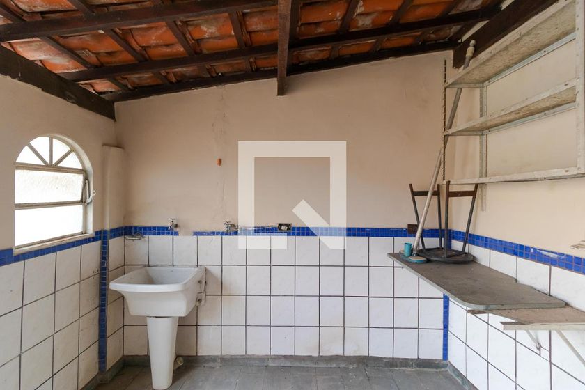Casa à Venda - Centro, 3 Quartos,  300 m2 em , Campinas - sp | SoloBR