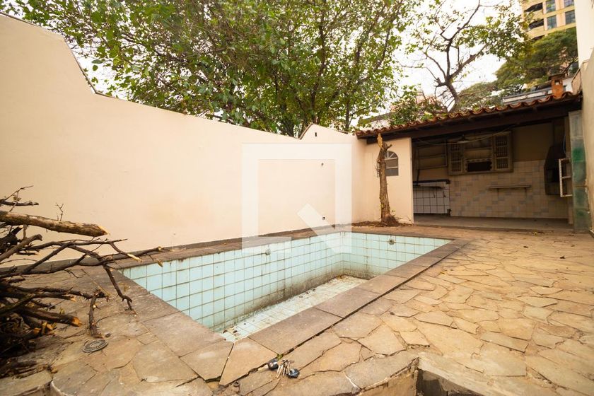 Casa à Venda - Centro, 3 Quartos,  300 m2 em , Campinas - sp | SoloBR