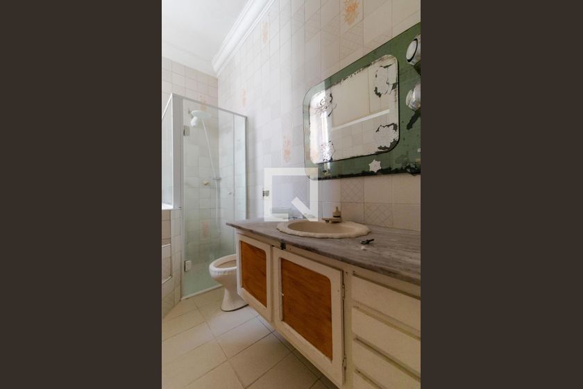Casa à Venda - Centro, 3 Quartos,  300 m2 em , Campinas - sp | SoloBR