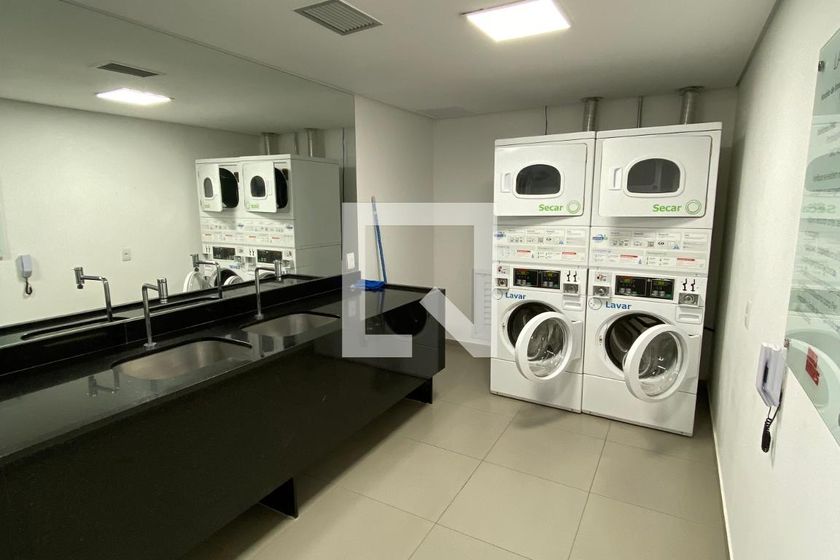 Apartamento à Venda - Cambuí, 2 Quartos,  70 m2 em , Campinas - sp | SoloBR
