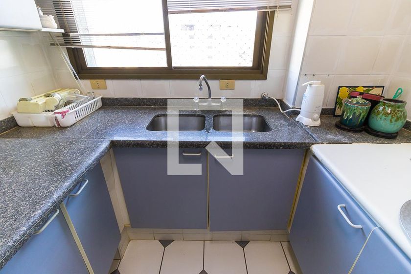 Apartamento à Venda - Centro, 3 Quartos,  220 m2 em , Campinas - sp | SoloBR