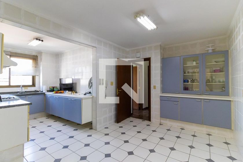 Apartamento à Venda - Centro, 3 Quartos,  220 m2 em , Campinas - sp | SoloBR