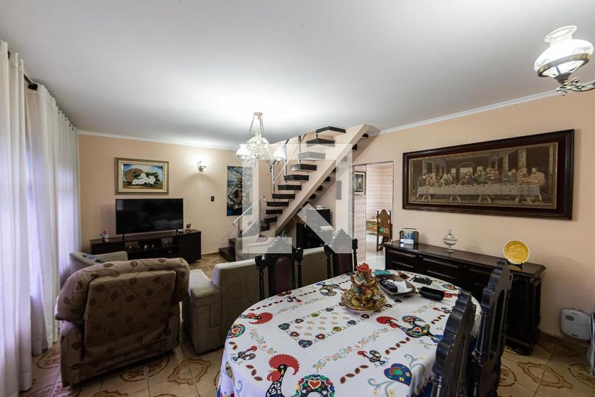 Casa, 3 quartos, 220 m² - Foto 1