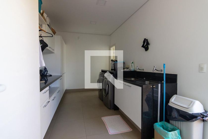 Casa à Venda - Swiss Park, 5 Quartos,  412 m2 em , Campinas - sp | SoloBR