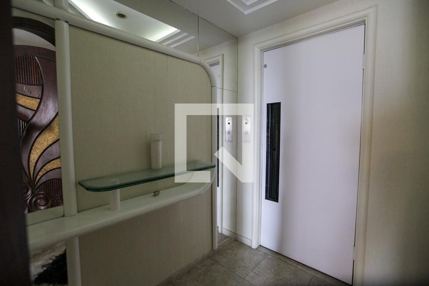 Apartamento, 3 quartos, 211 m² - Foto 1