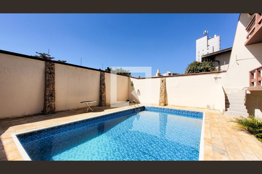Casa à Venda - Jardim Flamboyant, 4 Quartos,  498 m2 em , Campinas - sp | SoloBR