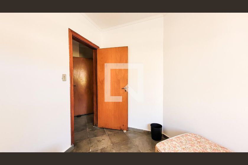 Casa à Venda - Jardim Flamboyant, 4 Quartos,  498 m2 em , Campinas - sp | SoloBR