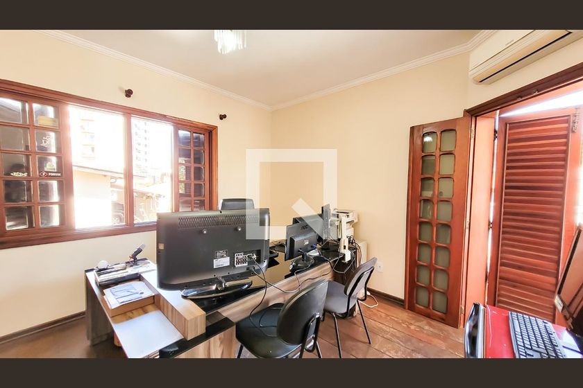Casa à Venda - Jardim Flamboyant, 4 Quartos,  498 m2 em , Campinas - sp | SoloBR