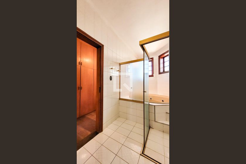 Casa à Venda - Jardim Flamboyant, 4 Quartos,  498 m2 em , Campinas - sp | SoloBR