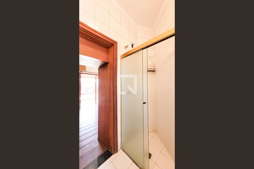 Casa à Venda - Jardim Flamboyant, 4 Quartos,  498 m2 em , Campinas - sp | SoloBR