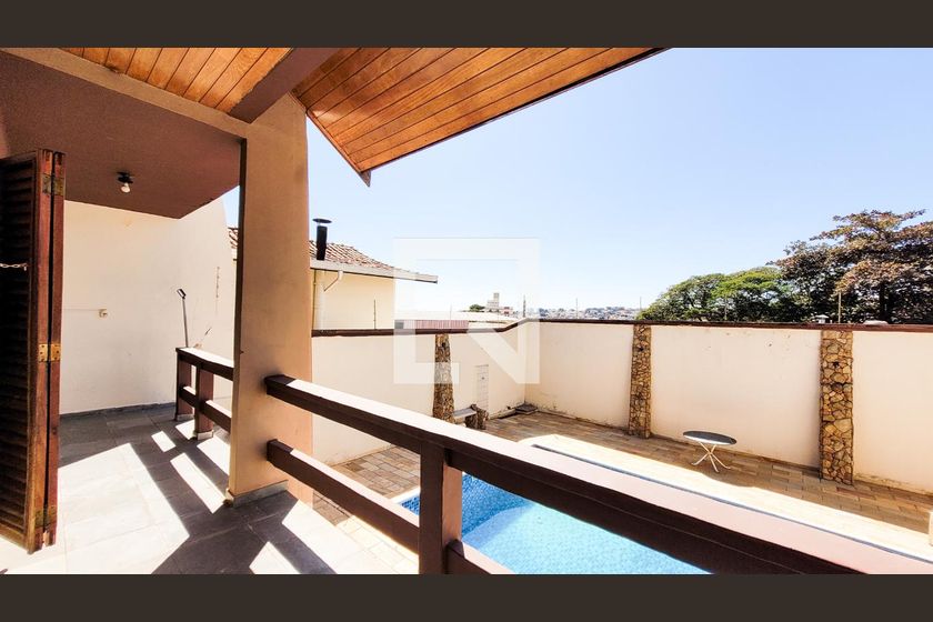Casa à Venda - Jardim Flamboyant, 4 Quartos,  498 m2 em , Campinas - sp | SoloBR