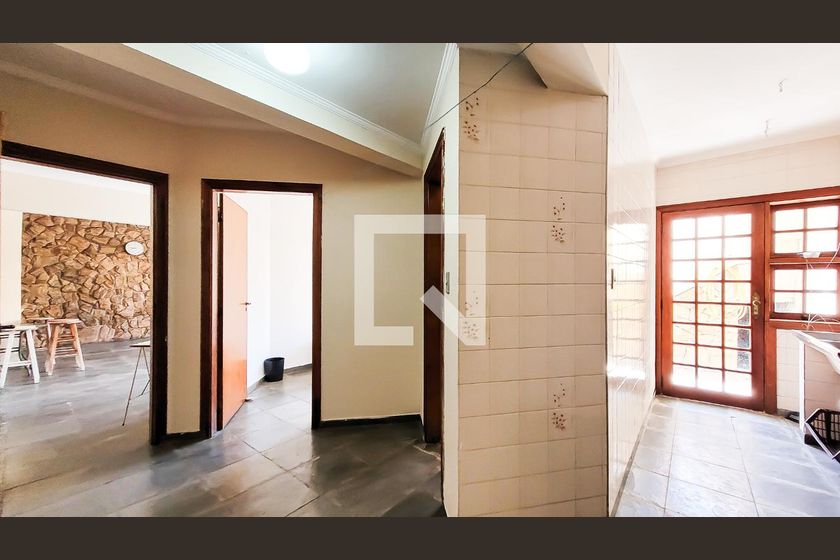 Casa à Venda - Jardim Flamboyant, 4 Quartos,  498 m2 em , Campinas - sp | SoloBR