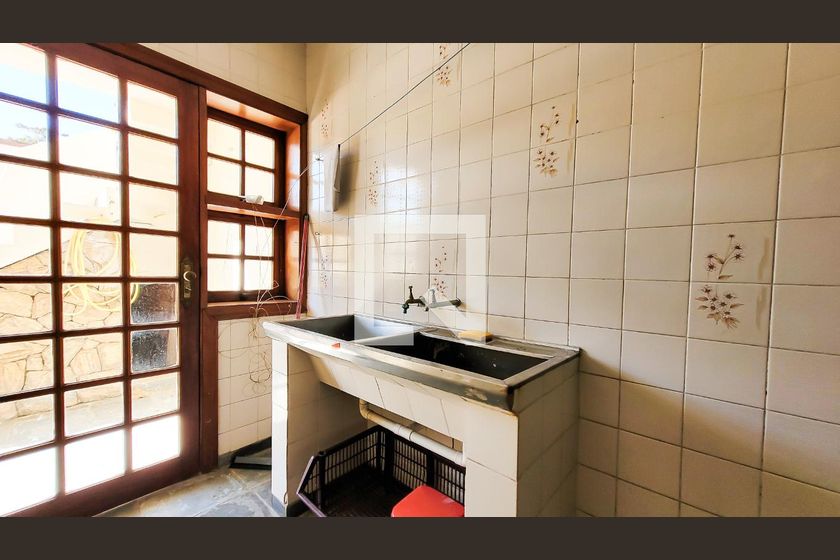 Casa à Venda - Jardim Flamboyant, 4 Quartos,  498 m2 em , Campinas - sp | SoloBR