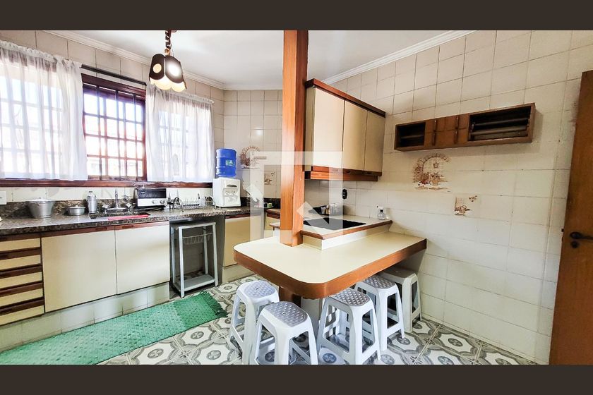 Casa à Venda - Jardim Flamboyant, 4 Quartos,  498 m2 em , Campinas - sp | SoloBR