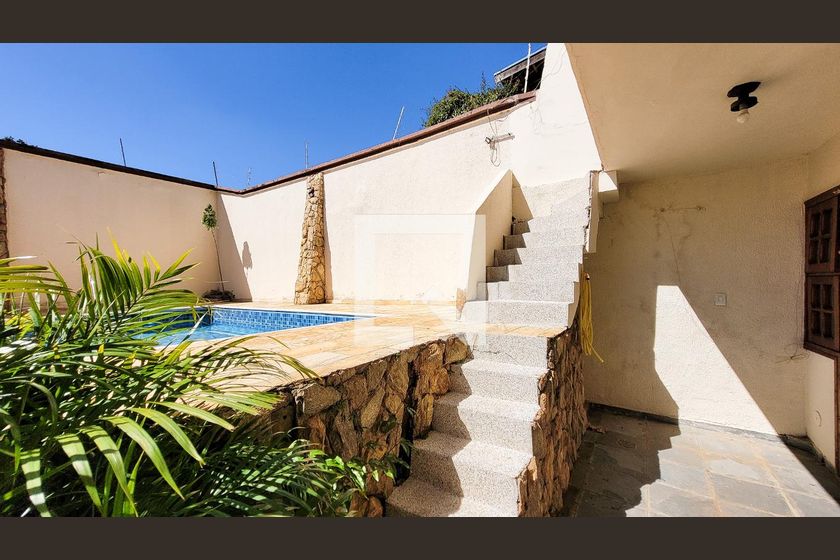 Casa à Venda - Jardim Flamboyant, 4 Quartos,  498 m2 em , Campinas - sp | SoloBR