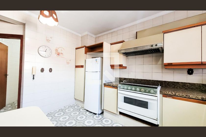 Casa à Venda - Jardim Flamboyant, 4 Quartos,  498 m2 em , Campinas - sp | SoloBR