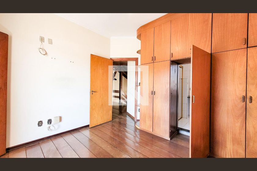Casa à Venda - Jardim Flamboyant, 4 Quartos,  498 m2 em , Campinas - sp | SoloBR